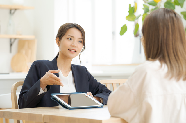 説明をする写真